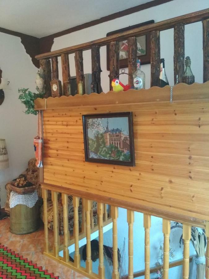 Karafil Guesthouse Gjirokastër Exterior foto